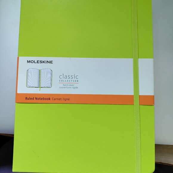 XL 7.5" x 9.75" Moleskine Hard Cover Classic Notebook - Picture 1 of 9